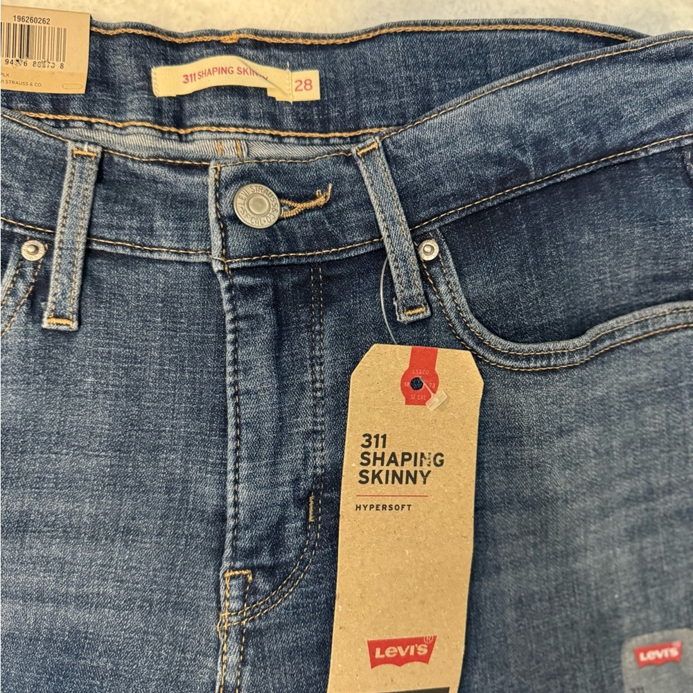 Levi’s 311 Shaping Skinny Jeans - Size 28 - New With Tags